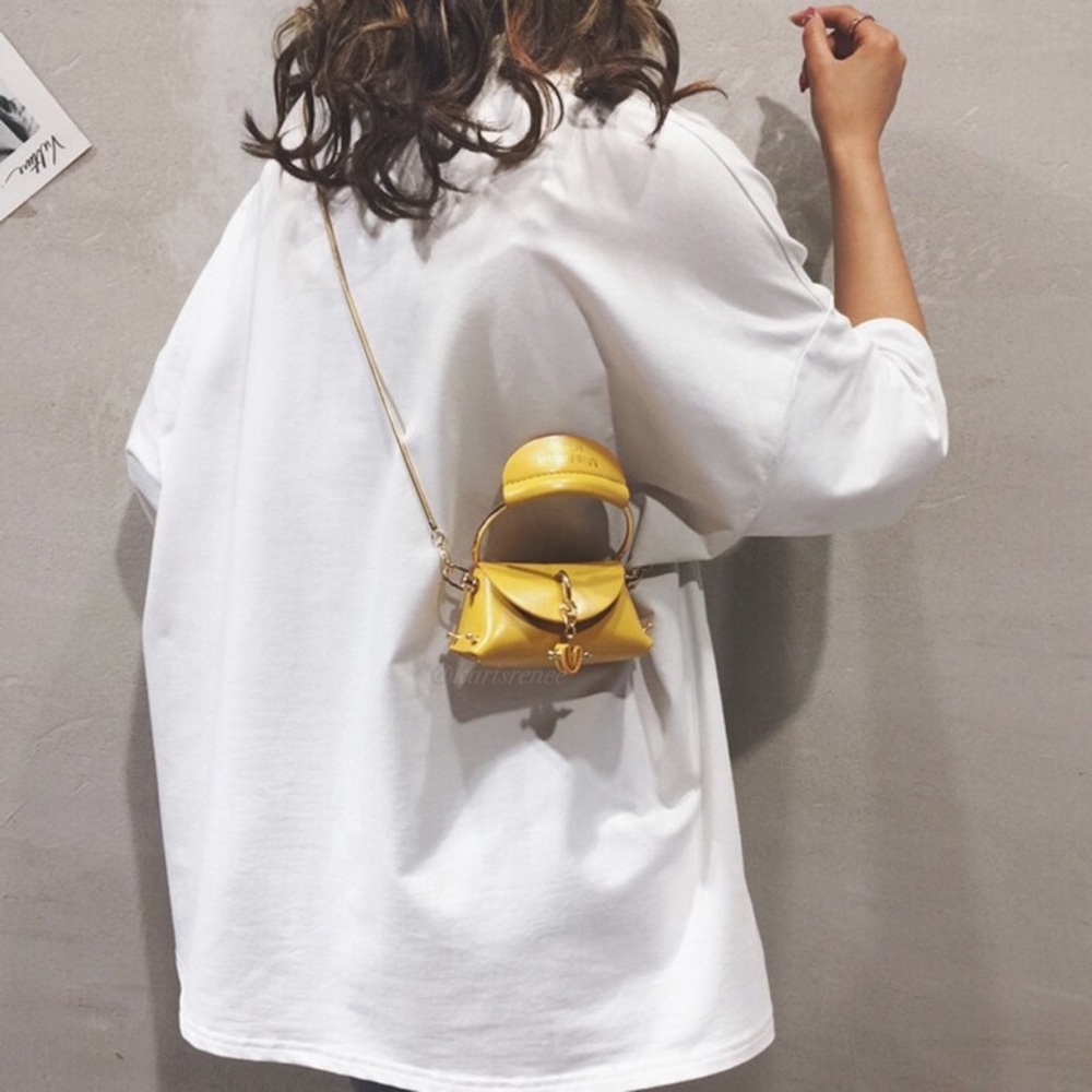 “Fashion Week” Gold Mini Bag - Picture 4 of 6